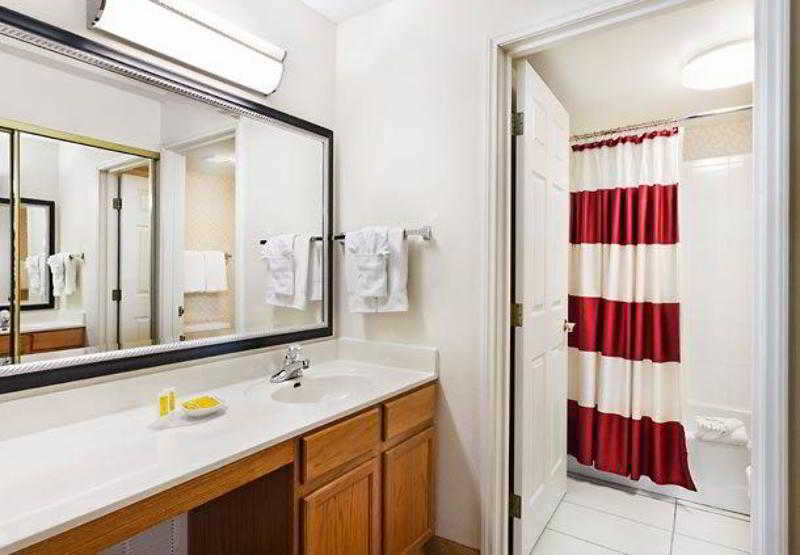 Residence Inn By Marriott Austin The Domain Area Стая снимка