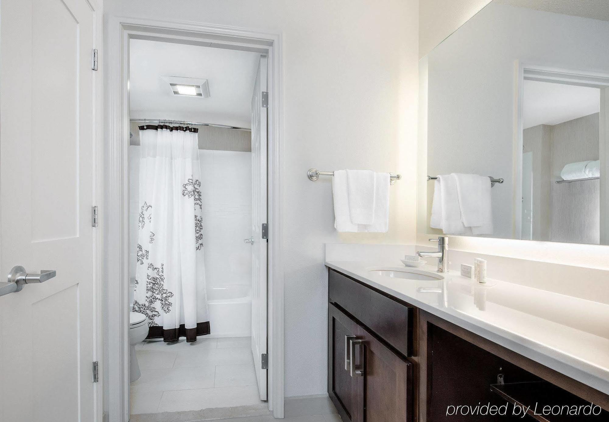 Residence Inn By Marriott Austin The Domain Area Екстериор снимка