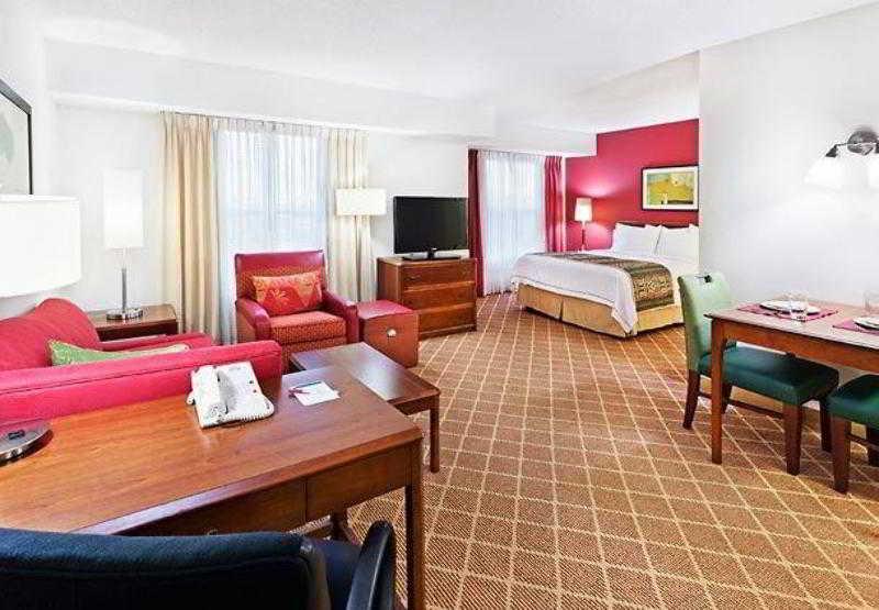 Residence Inn By Marriott Austin The Domain Area Стая снимка